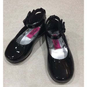 Toddler Girl’s Black Patent Leather Shoes
